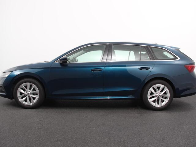 Skoda OCTAVIA Combi 1.0 e-TSI 110pk DSG Style | Navigatie | Apple Carplay/Android Auto| Parkeersensoren | Adaptive Cruise Control | Stoelverwarming | Lane Assist | Attention Assist | Ledverlichting | Afneembare trekhaak | Climatronic | Virtual Cockpit