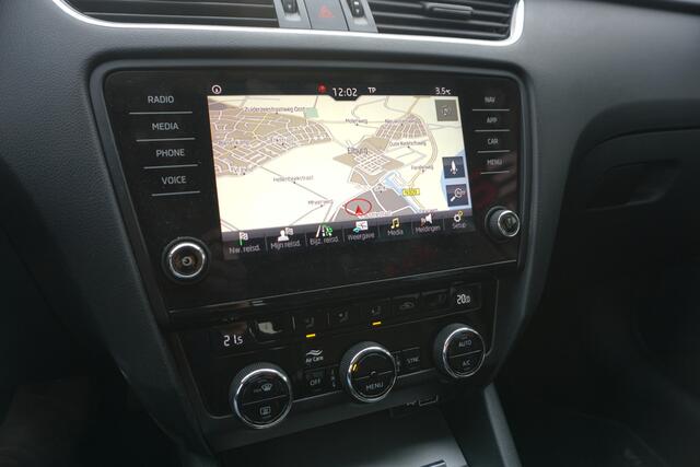 Skoda OCTAVIA Combi 1.0 TSI Greentech Ambition | TREKHAAK | CARPLAY |