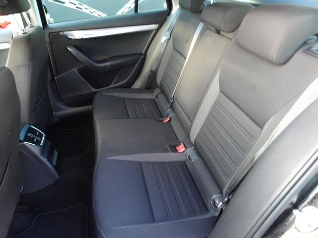 Skoda OCTAVIA Combi 1.0 TSI Greentech Ambition