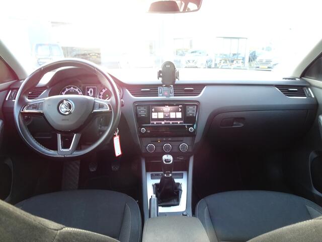 Skoda OCTAVIA Combi 1.0 TSI Greentech Ambition