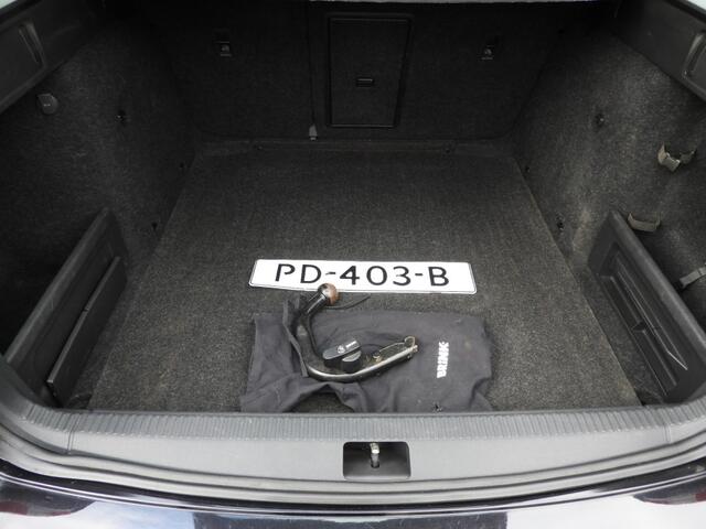 Skoda OCTAVIA 1.0 TSI TREKHAAK/CARPLAY AMBITION BUSINESS