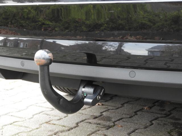 Skoda OCTAVIA 1.0 TSI TREKHAAK/CARPLAY AMBITION BUSINESS