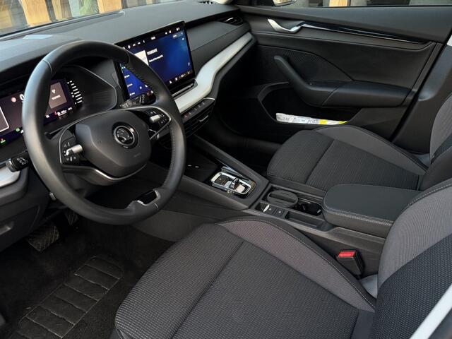 Skoda OCTAVIA 1.5 TSI MHEV Business Edition | Camera | Adaptive Cc |