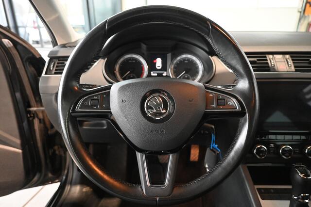 Skoda OCTAVIA Combi 1.5 TSI Greentech Business Edition Plus Automaat Clima Navigatie Rijklaarprijs Inruil Mogelijk!