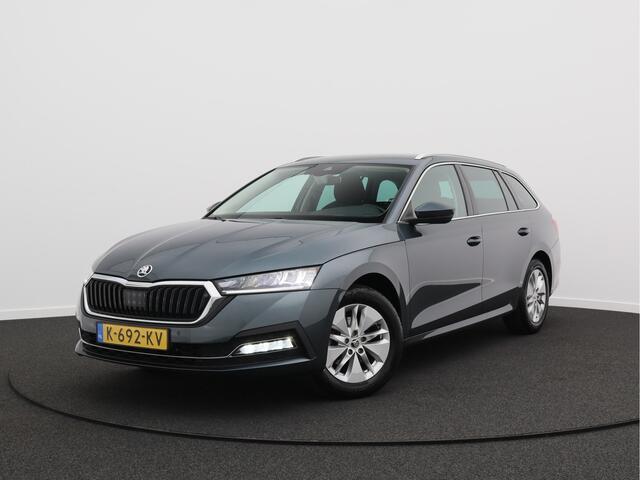 Skoda OCTAVIA Combi 1.0 TSI Business Edition/ trekhaak/ camera/ zeer mooi!