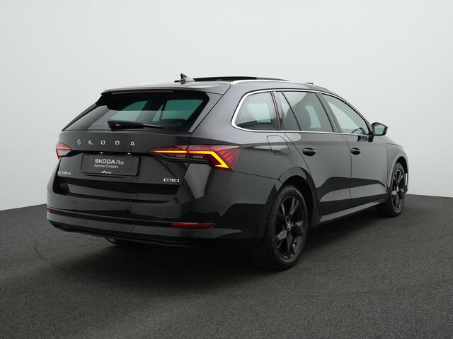 Skoda OCTAVIA Combi 1.5 e-TSI 150 pk DSG Business Edition Plus | Panoramadak | Trekhaak | Stuur-/stoelverwarming | Achteruitrijcamera