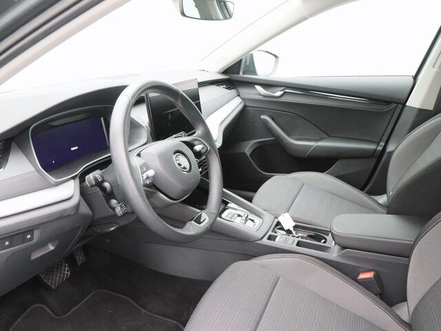 Skoda OCTAVIA Combi 1.5 TSi 150 Pk Automaat Business Edition | Adaptive Cruise | CarPlay | Navigatie | Stoelverwarming | Achteruitrijcamera | 17.743 Km!!