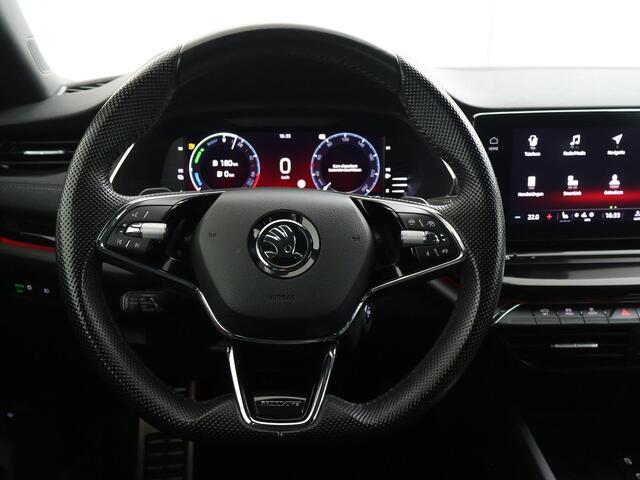 Skoda OCTAVIA Combi 1.4 TSI iV PHEV Sportline | 204 PK | SoH 91% | Adaptive cruise control | Head up display | Stoel verwarming | Navigatiesysteem |