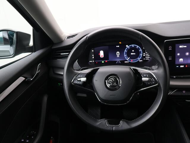 Skoda OCTAVIA Combi 1.0 e-TSI Ambition | 110 PK | Automaat | Trekhaak wegklapbaar | Apple Carplay/Android Auto |