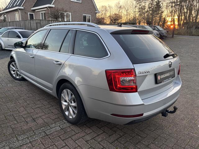 Skoda OCTAVIA Combi 1.0 TSI Upgrade Business Edition Trekhaak / Navigatiesysteem / Stoelverwarming