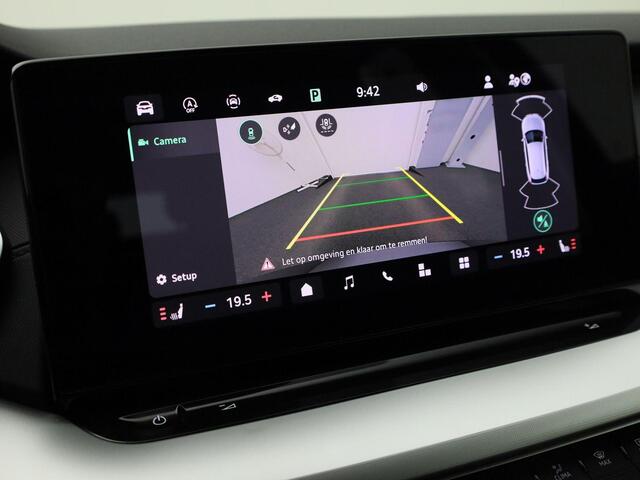 Skoda OCTAVIA Combi 1.5eTSI/150PK MHEV Selection DSG · Camera + Parkeersensoren · Stoel-/stuurverwarming · Trekhaak · Garantie tot januari 2027