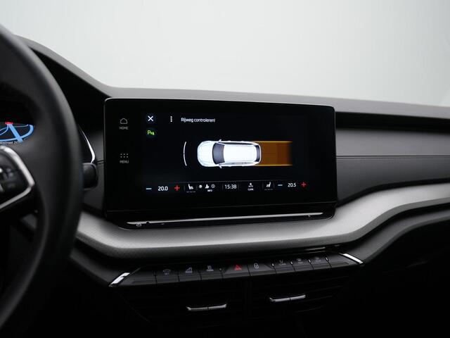 Skoda OCTAVIA Combi 1.0 e-TSI 110 pk DSG Business Edition | Trekhaak | Stoelverwarming | Navigatie | Adaptive Cruise