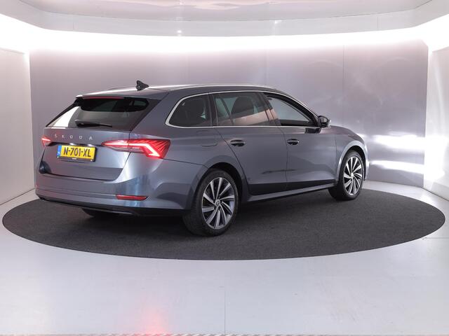 Skoda OCTAVIA Combi 1.0 e-TSI Business Edition Plus 110 pk Automaat (DSG) | Navigatie | Parkeersensoren | Achteruitrijcamera | Stoelverwarming | LED koplampen |