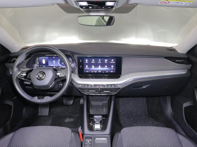 Skoda OCTAVIA Combi 1.0 e-TSI Business Edition Plus 110 pk Automaat (DSG) | Navigatie | Parkeersensoren | Achteruitrijcamera | Stoelverwarming | LED koplampen |