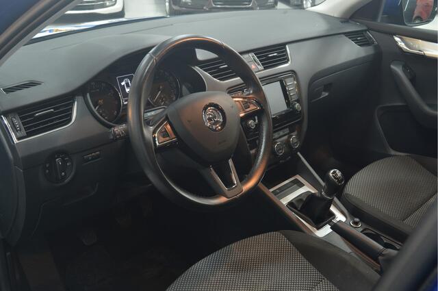 Skoda OCTAVIA Combi 1.2 TSI Greentech Ambition Businessline // CLIMA // CRUISE // NAVI // PDC //