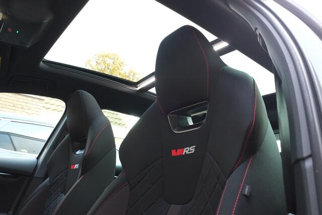 Skoda OCTAVIA Combi 1.4 TSI RS iV PHEV Business Panoramadak, Trekhaak, ACC, Achteruitrijcamera