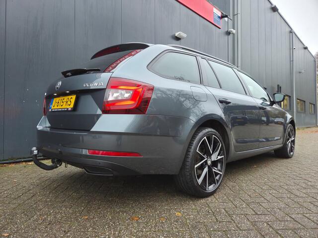 Skoda OCTAVIA Combi 1.5 TSI Greentech Sport Business | Trekhaak | Sportstoelen