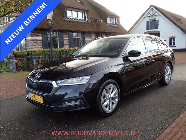Skoda OCTAVIA Combi 1.0 TSI Business Edition Plus Cruise Control/AppleCarplay Androidauto/Navi