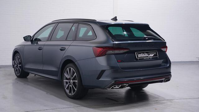 Skoda OCTAVIA Combi RS 1.4 TSI PHEV 245 pk Aut. Navi, Adapt. Cruise LED Koplampen, El. Achterklep