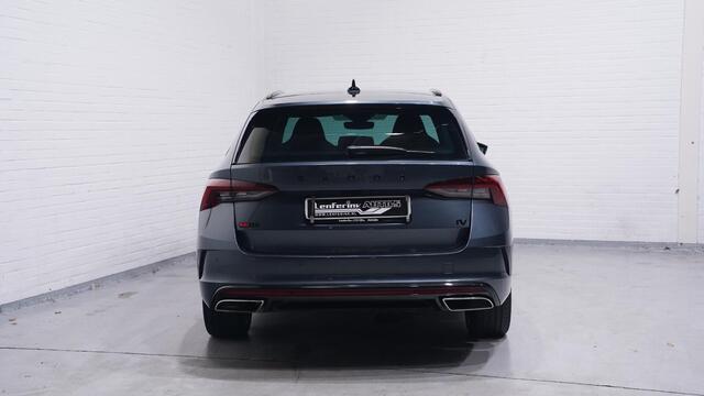 Skoda OCTAVIA Combi RS 1.4 TSI PHEV 245 pk Aut. Navi, Adapt. Cruise LED Koplampen, El. Achterklep