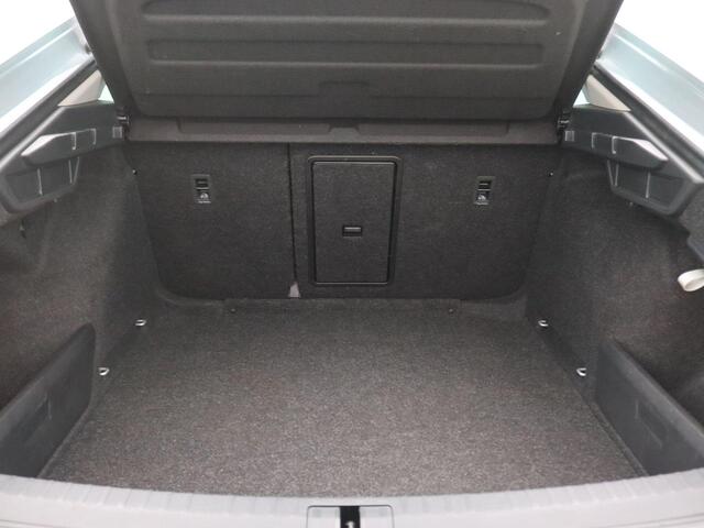 Skoda OCTAVIA 1.5 TSI Business Edition 150PK Trekhaak, 18" LM Velgen, Achteruitrijcamera, Keyless, LED, App-Connect,