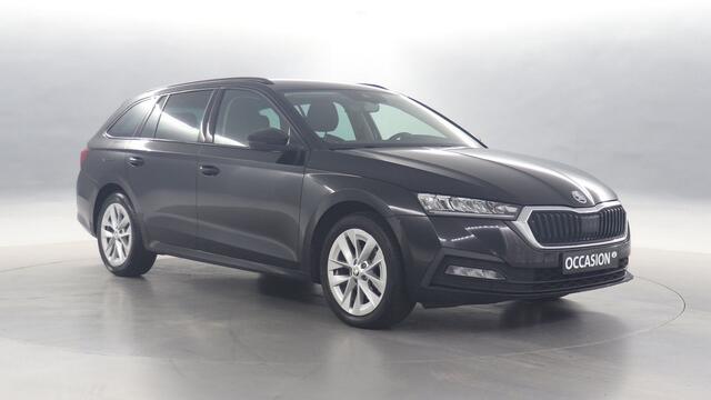 Skoda OCTAVIA Combi 1.0 e-TSI 110pk Business Edition DSG / Navigatie / Cruise Control / Parkeersensoren