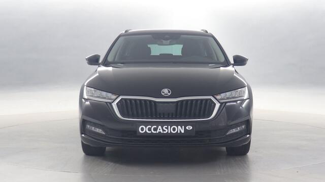 Skoda OCTAVIA Combi 1.0 e-TSI 110pk Business Edition DSG / Navigatie / Cruise Control / Parkeersensoren