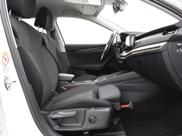 Skoda OCTAVIA Combi 1.5 e-TSI 150pk DSG Business Edition Plus · Camera · Apple/Android Car Play · Navigatie · P-Sensoren · Stoelverwarming · 17'' Inch · Garantie t/m 02-12-2026 of 100.000km