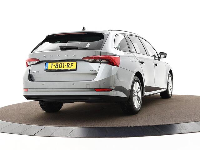 Skoda OCTAVIA Combi 1.0 e-TSI 110pk DSG Business Edition · Apple/Android Car Play · Adaptive Cruise Control · Navigatie · P-Sensoren · Stoelverwarming · 16'' Inch · Garantie t/m 21-08-2027 of 100.000km