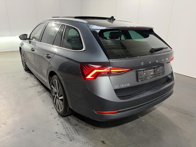 Skoda OCTAVIA Combi 1.4 TSI iV PHEV Style AUTOMAAT/ PANO/ DODE HOEK/ MEMORY SEAT/ STOEL + STUUR VERWARM./ SMARTLINK/ CLIMA/ NAVI/ 18'' LMV