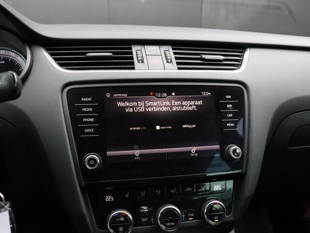 Skoda OCTAVIA Combi 1.0 TSI Greentech Business Edition | TREKHAAK | PDC | STOELVERW. | CRUISE | NAVI | APPLE CARPLAY |