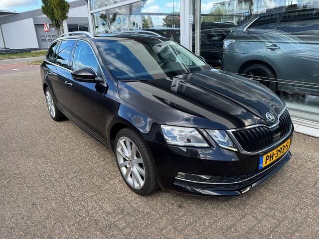 Skoda OCTAVIA Combi 1.0 TSI Greentech Style Business | 2e eigenaar | Automaat | Panoramadak | Cruise control | Navigatie | Airco | Trekhaak | ParkPilot | APK tot 06-07-2026 | NAP |