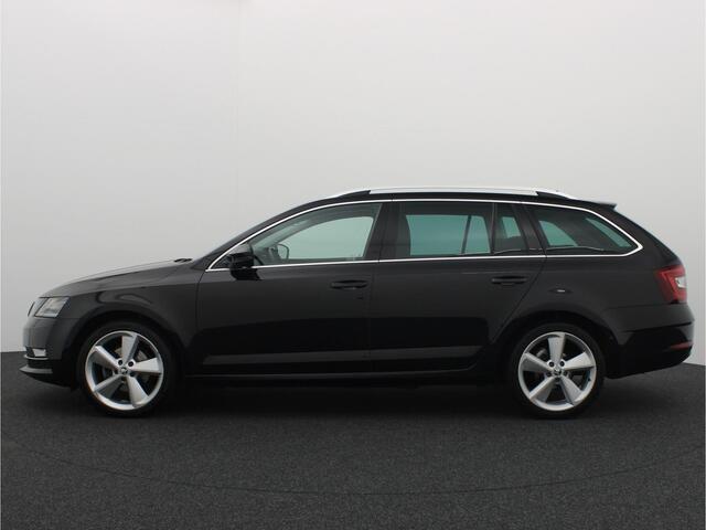 Skoda OCTAVIA Combi 1.5 TSI Greentech Style Business AUTOMAAT / RS-STOELEN / VIRTUAL / CANTON / KEYLESS / FULL LED / STOELVERW / NL-AUTO