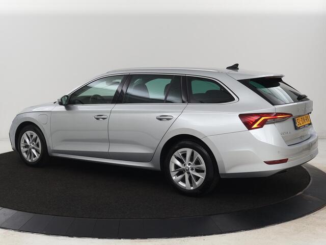 Skoda OCTAVIA 1.4 TSI iV PHEV Business Edition | Head-Up | Stoelverwarming | Carplay | Navigatie | Achterbankverwarming | Memory | Full LED | Sfeerverlichting | Keyless | Plug In
