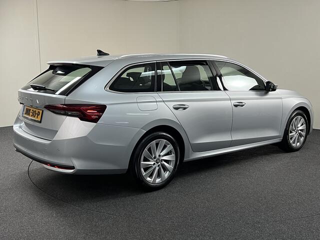 Skoda OCTAVIA Combi 1.5 TSI MHEV Business Selection Camera / PDC / Trekhaak / Stoel & Stuurverw. / Carplay / Standkachel