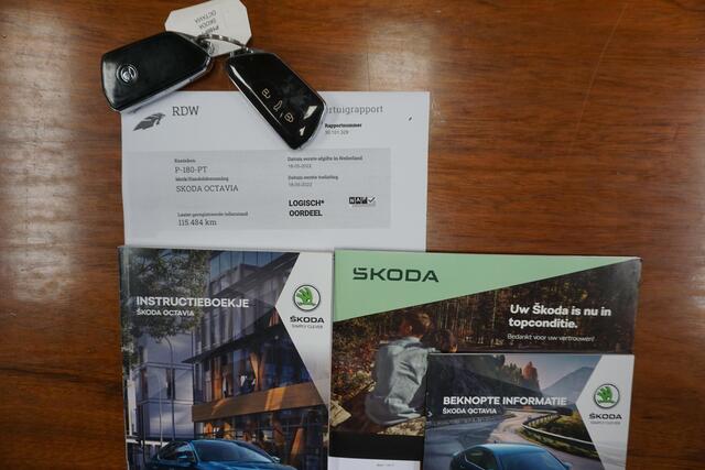 Skoda OCTAVIA Combi 1.0 TSI 110PK/Digi-Dashboard/Trekhaak/ Dealeronderhouden.