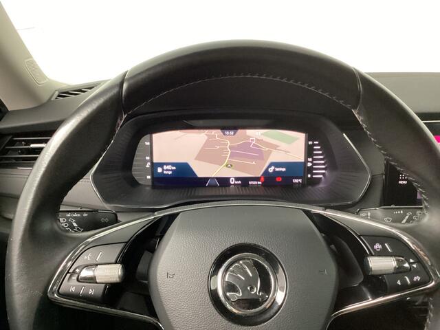 Skoda OCTAVIA Combi 1.0 TSI Ambition | PDC | Trekhaak | Getint glas |* 27 t/m 31 dec eindejaarsshow!!