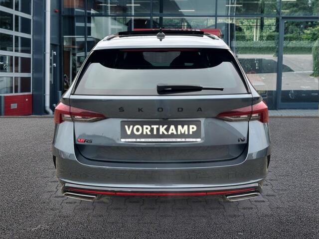 Skoda OCTAVIA 1.4 DSG RS IV PANO-DAK/HUD/CAMERA/STOEL-STUURVERW/CRUISE/