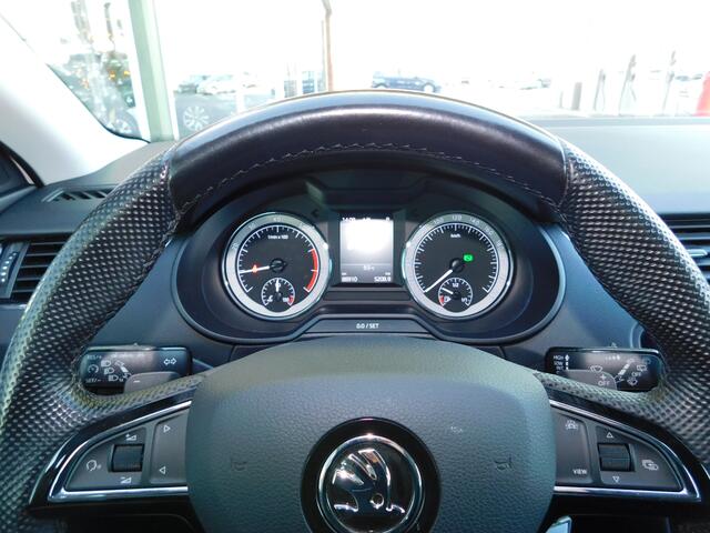 Skoda OCTAVIA 1.5TSI 150PK DSG BUSINESS! All-in Prijs! Trekhaak!