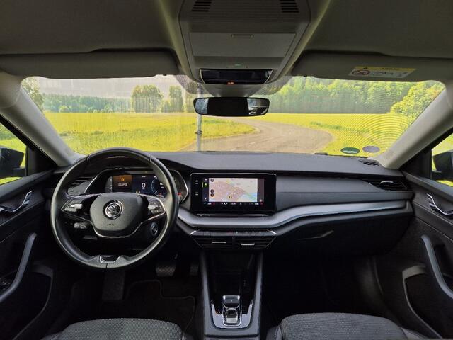 Skoda OCTAVIA Combi 1.0 e-TSI Business Edition | Carplay Navigatie | ACC | Climate | 12 mnd BOVAG garantie | Whatsapp 06-53188999