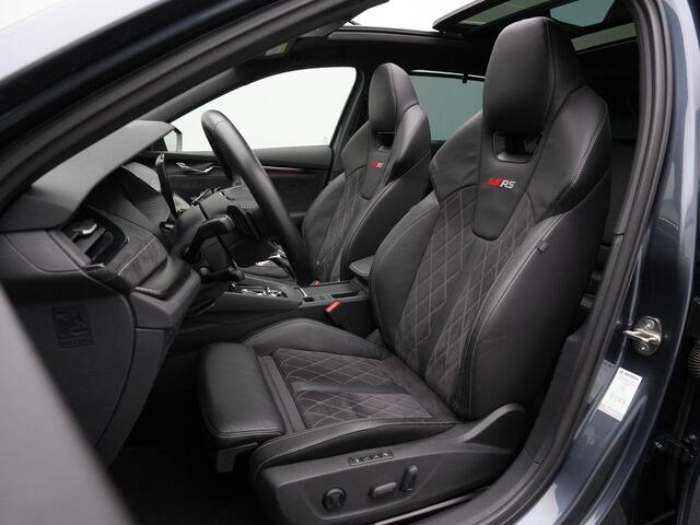 Skoda OCTAVIA Combi 1.4 TSI 245 pk DSG RS iV PHEV Business | Panoramadak | Geheugen-/massagestoelen | Head-up display | Canton | Leder/alcantara | Stuur-/achterbankverwarming | Matrix LED