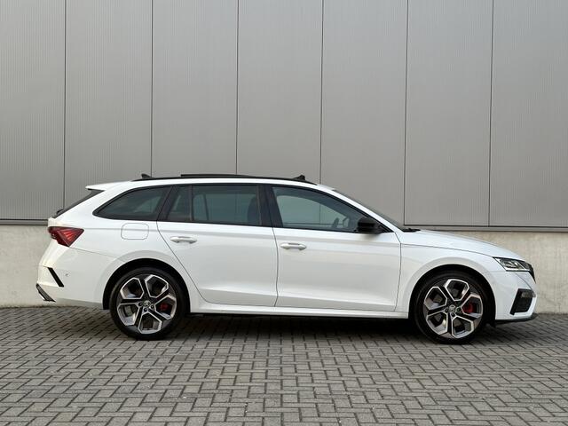 Skoda OCTAVIA Combi 1.4 TSI RS iV 245pk FULL PANO ACC ECC CAMERA NAVI PDC