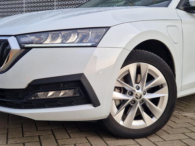 Skoda OCTAVIA Combi 1.4 TSI iV PHEV Business Edition / Skoda