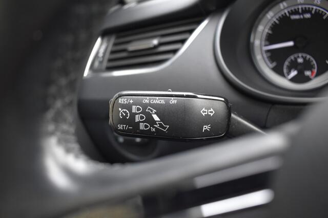 Skoda OCTAVIA 1.6 TDI GREENTECH AMB BNS, Navi, Cruise, Apple Carplay