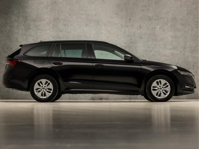 Skoda OCTAVIA Combi 1.0 e-TSI Sportline VIRTUAL COCKPIT, APPLE CARPLAY, GROOT NAVI, CAMERA, GETINT GLAS, SPORTSTOELEN, LED KOPLAMPEN, SFEERVERLICHTING, NIEUWSTAAT)