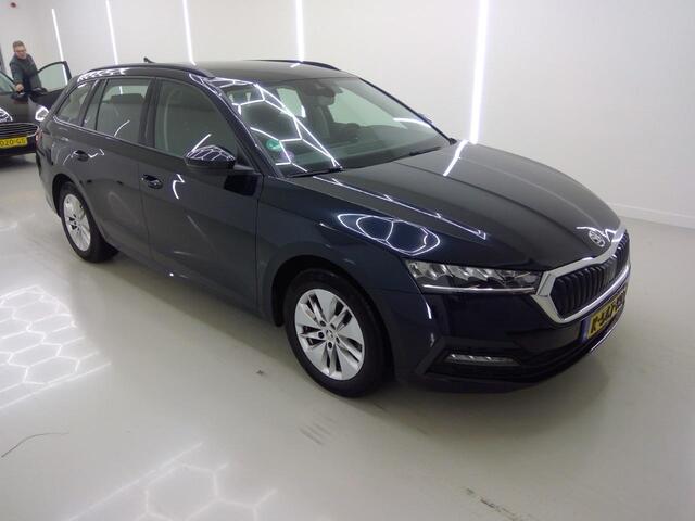 Skoda OCTAVIA Combi 1.0 e-TSI Business Edition Airco ECC Navi Carplay PDC VA DAB+ Full LED Cruise Control