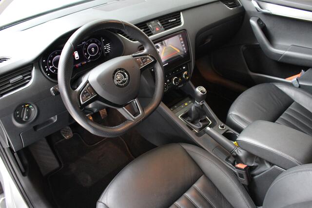 Skoda OCTAVIA Combi 1.0 TSI Greentech Business Edition Plus Navigatie | Leder | Trekhaak | Virtual Cockpit