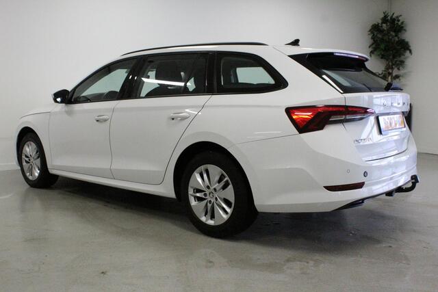 Skoda OCTAVIA Combi 1.0 e-TSI Ambition | TREKHAAK | CLIMA | 16'LMV | CRUISE | NAVIGATIE | PDC-A | CARPLAY | DAB-RAD |