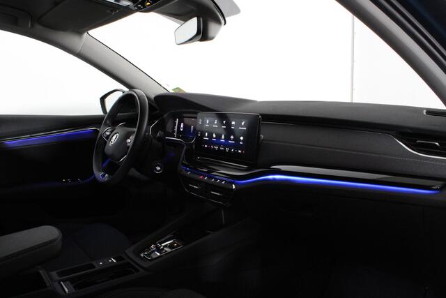 Skoda OCTAVIA 1.5 e-TSI Business Edition Plus 150pk DSG/Lava Blue Metallic/Cruise control adaptief