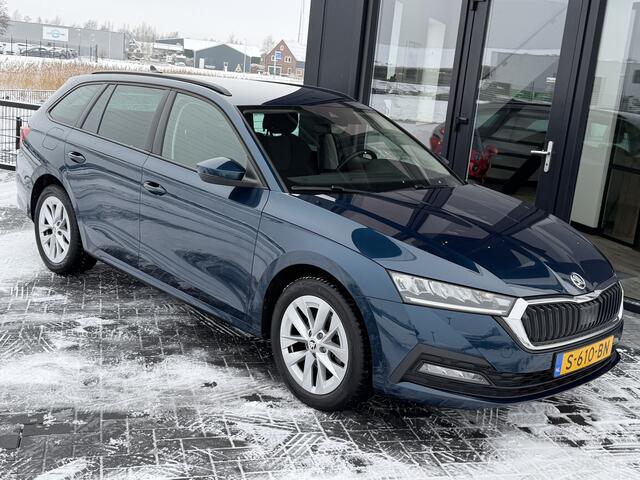 Skoda OCTAVIA Combi 1.0 e-TSI Business Edition Verw. stuur & stoelen | Trekhaak | Compleet!